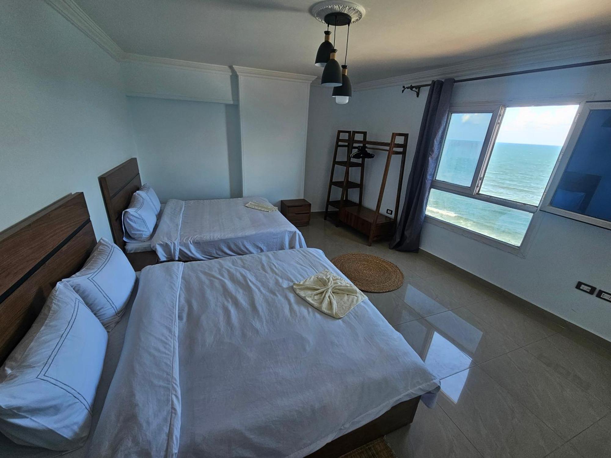 Apartment Welcome Sea View - Families Only Alexandria
